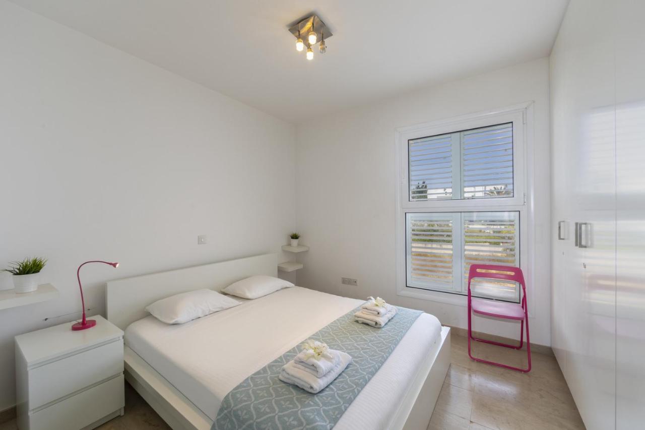 Protaras Villa Kalena Seafront Екстериор снимка